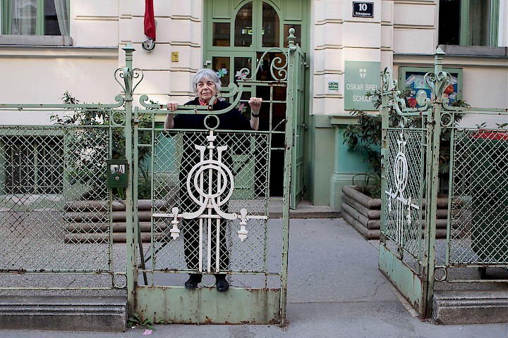 Photo: »My teacher was not a Nazi.« Friesgasse, 1150 Vienna